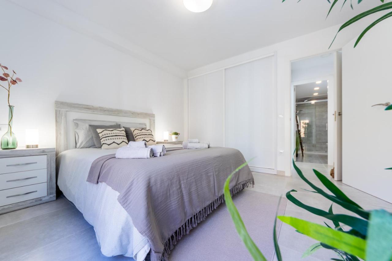 Boooom!!! Apartment With Swimming Pool Salou Exteriör bild